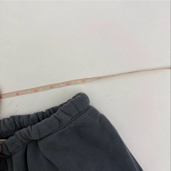 Vuori Women’s Performance Sweatpants Small | Forest Green Joggers, Elastic Waist - Picture 3 of 6